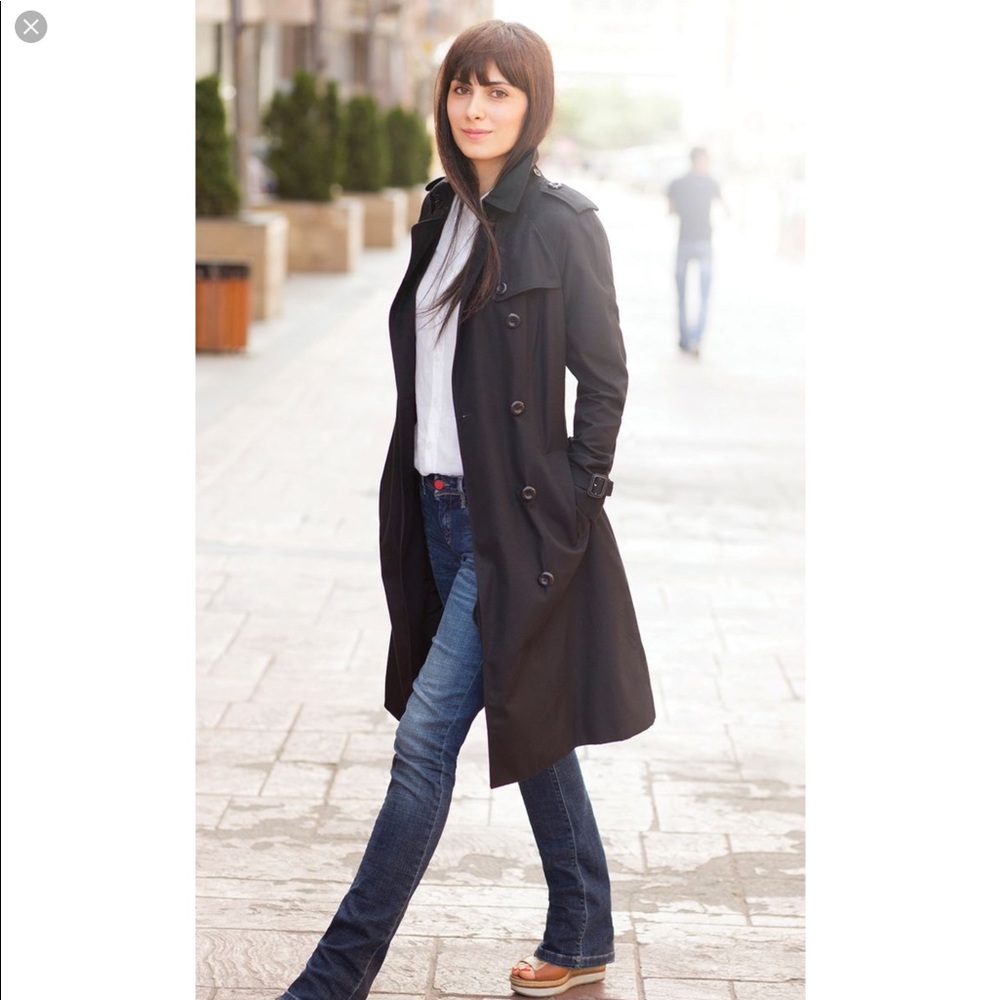 Shop the look! Black trench - Picture 1 of 8